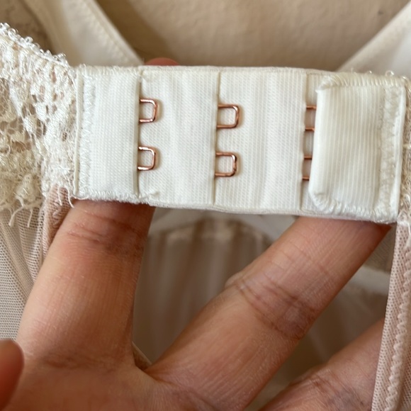 Autograph Cream Lace Slip Lingerie UK 32C / US 32B - Picture 12 of 16